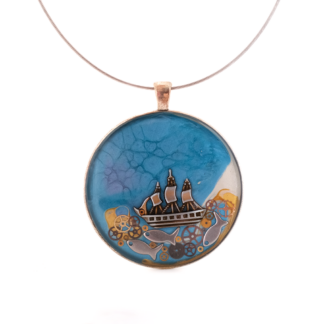 Pendentif Voilier Steampunk sur Base Peinte Bleue