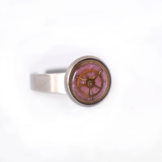 Anillo artístico mecánico morado en resina